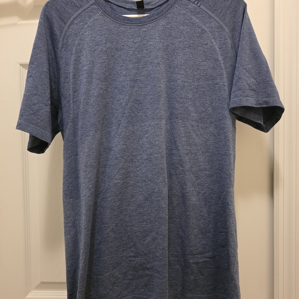 Lululemon Metal Vent Tech M